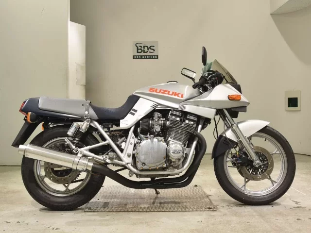 Suzuki GSX1100S KATANA