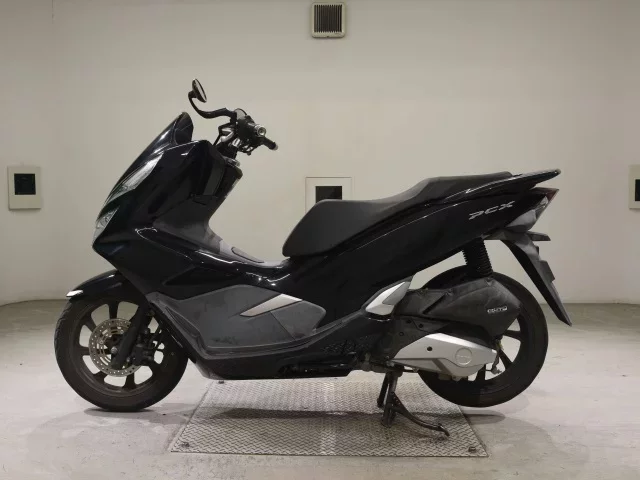 Honda PCX125-3
