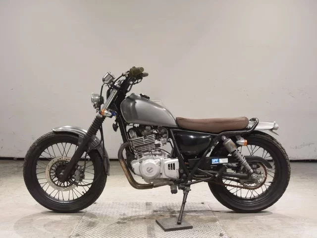 Suzuki GLASS TRACKER BIG BOY