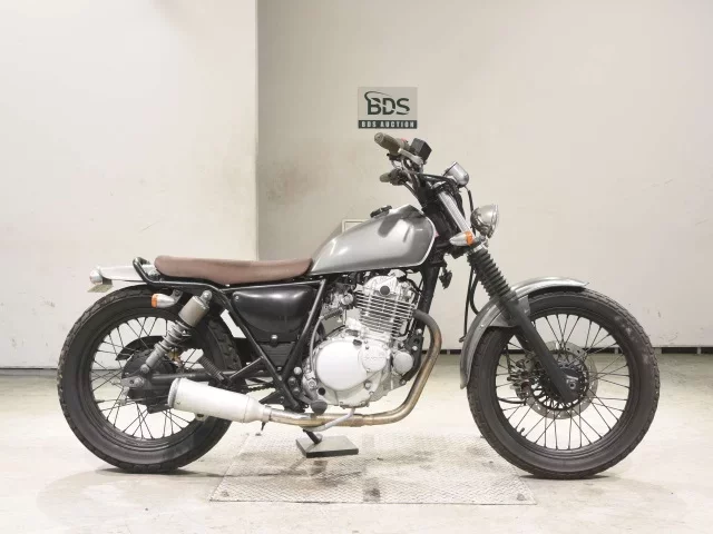 Suzuki GLASS TRACKER BIG BOY