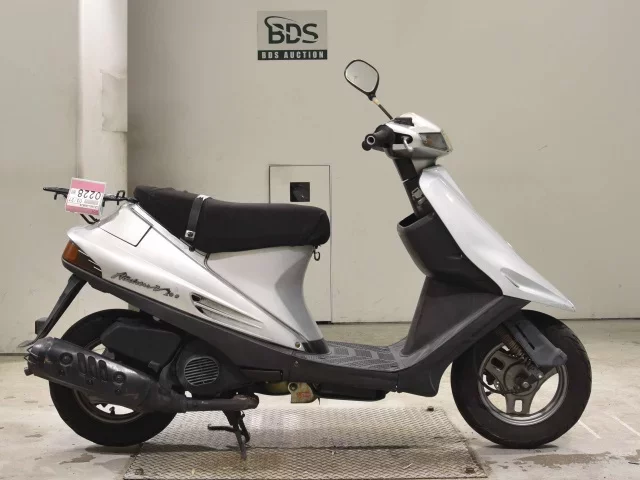 Suzuki ADDRESS V100