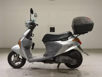Suzuki LET S5
