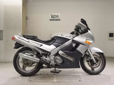 Kawasaki ZZR250