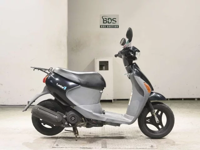 Suzuki LET S4