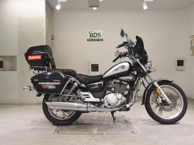 Suzuki GZ150