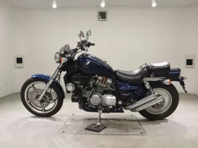 Honda V45 MAGNA