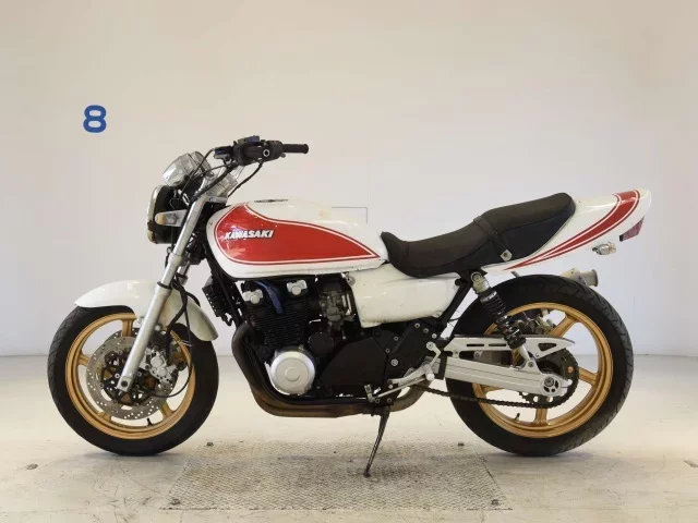 Kawasaki ZEPHYR400 SHO LOUIS NOT EQUIPPED