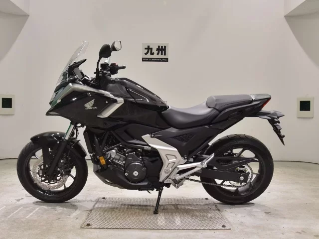 Honda NC750XD-3