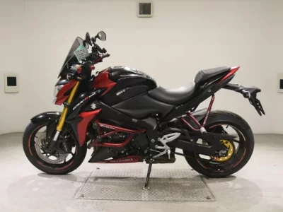 Suzuki GSX-S1000