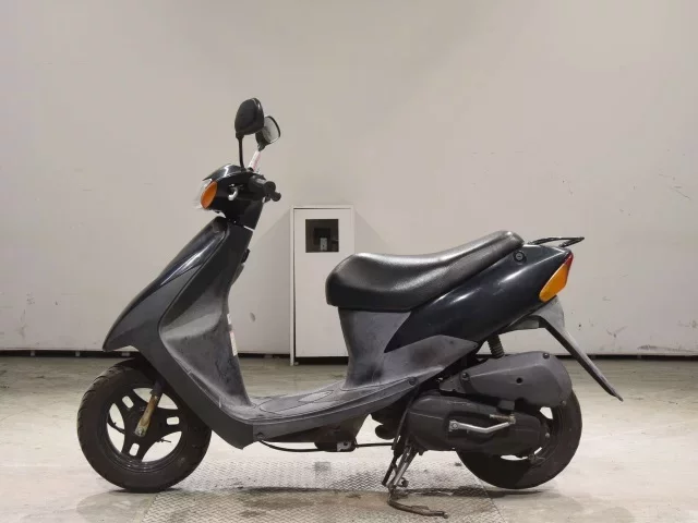 Suzuki LET S2