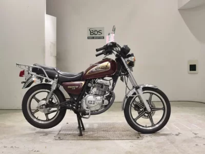 Suzuki GN125-3F