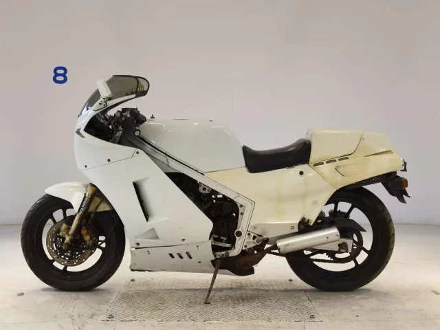 Suzuki RG400 SHO LOUIS NOT EQUIPPED