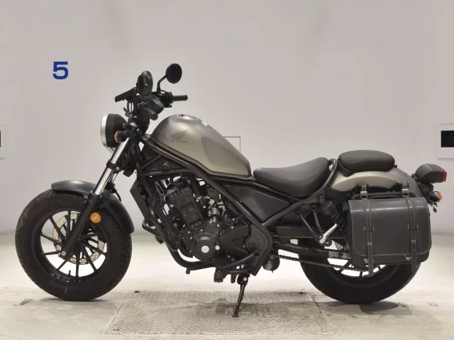 Honda REBEL