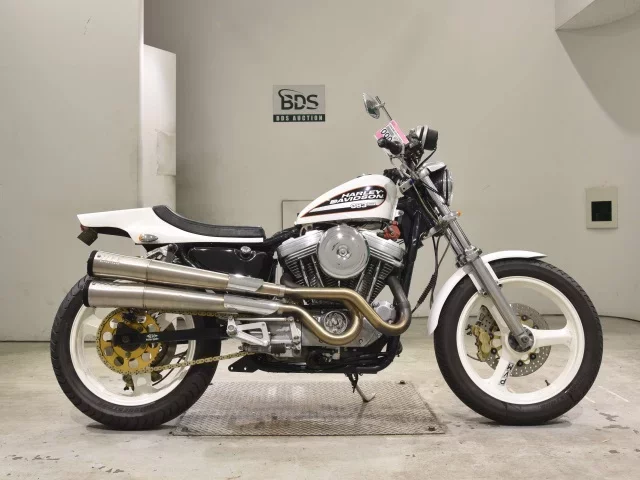 Harley-Davidson HARLEY XLH883 SHO LOUIS NOT EQUIPPED