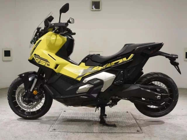 Honda X-ADV750-2