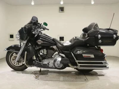 Harley-Davidson HARLEY FLHTCU1450