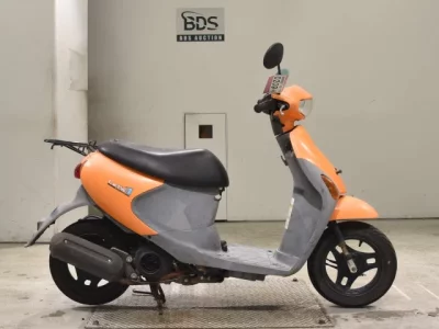Suzuki LET S4