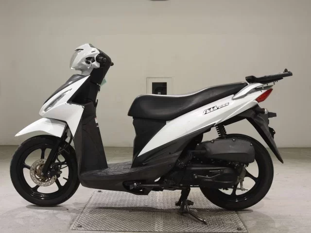 Suzuki ADDRESS110-2