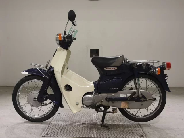Honda C90