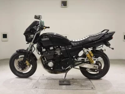 Yamaha XJR400R-2