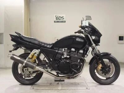 Yamaha XJR400R-2
