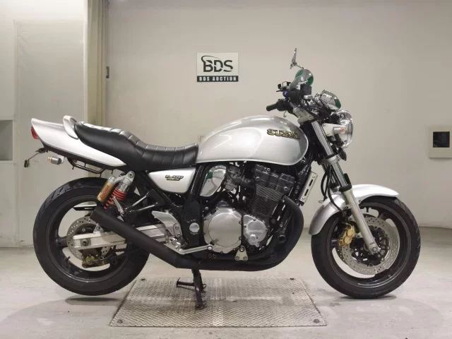 Suzuki INAZUMA 1200