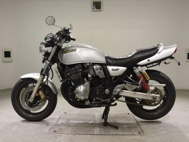 Suzuki INAZUMA 1200