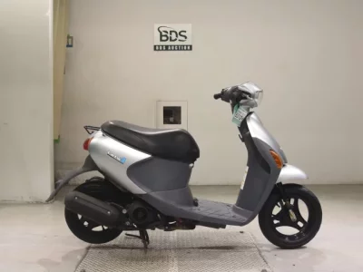 Suzuki LET S4