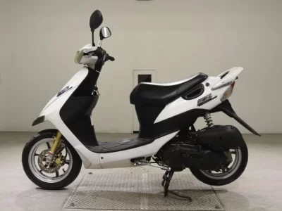 Suzuki ZZ
