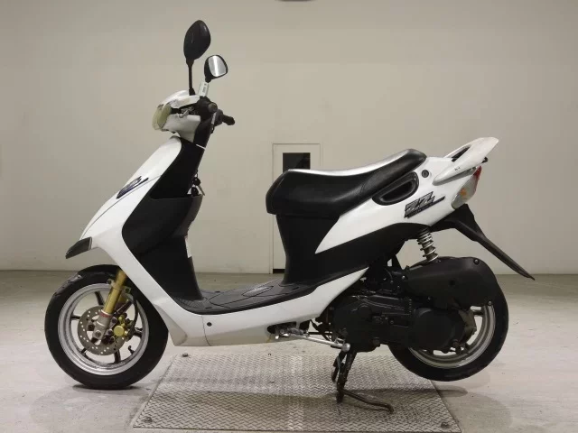 Suzuki ZZ