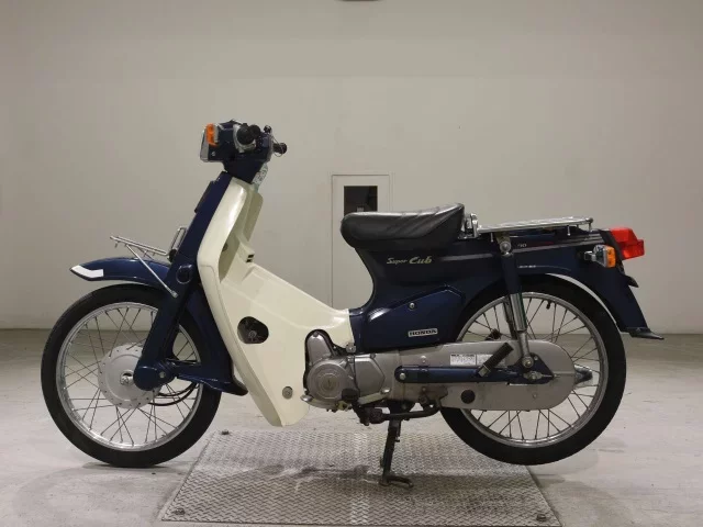 Honda C90