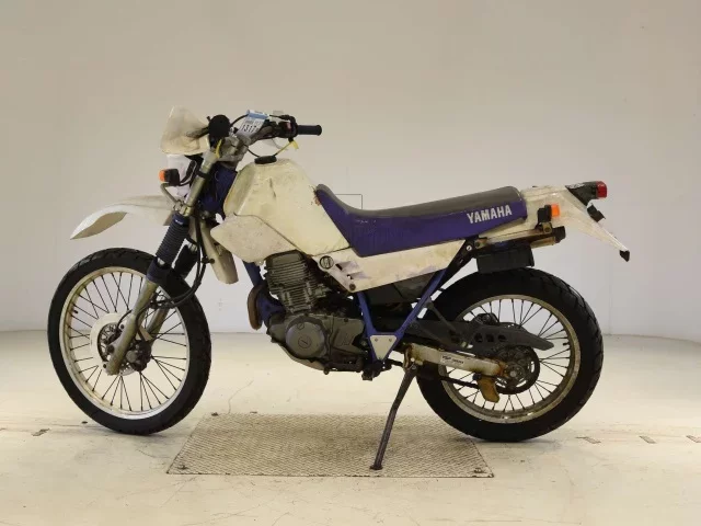 Yamaha SEROW 225W