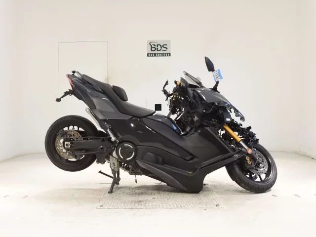Yamaha T-MAX560T