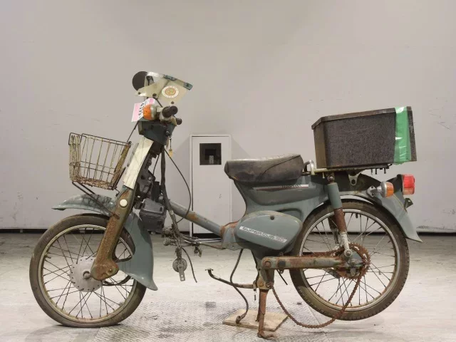 Honda C50