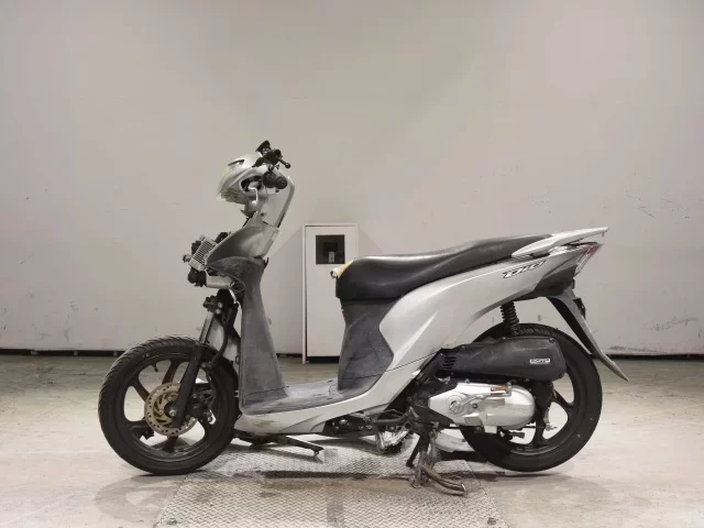 Honda DIO110-2