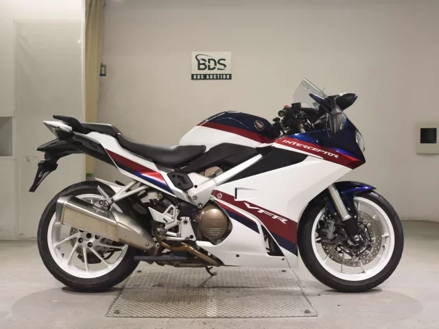 Honda VFR800F