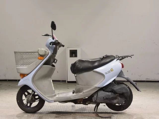 Suzuki LET S4