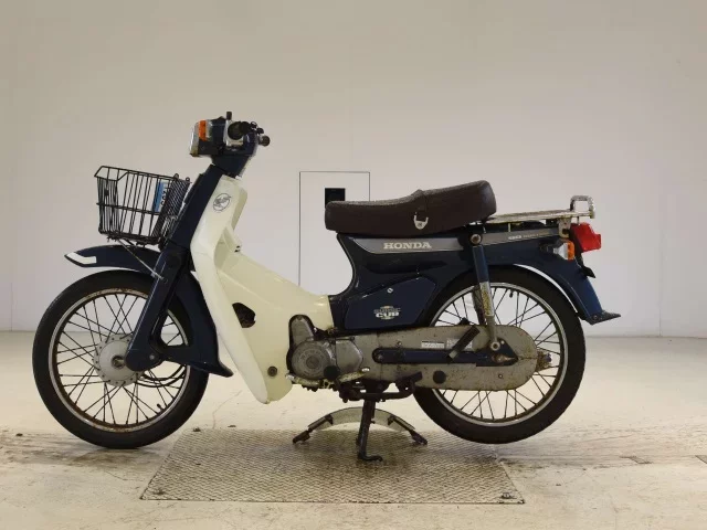 Honda C90
