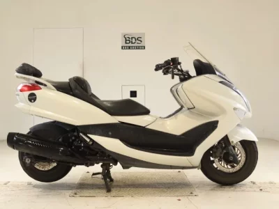 Yamaha MAJESTY 250