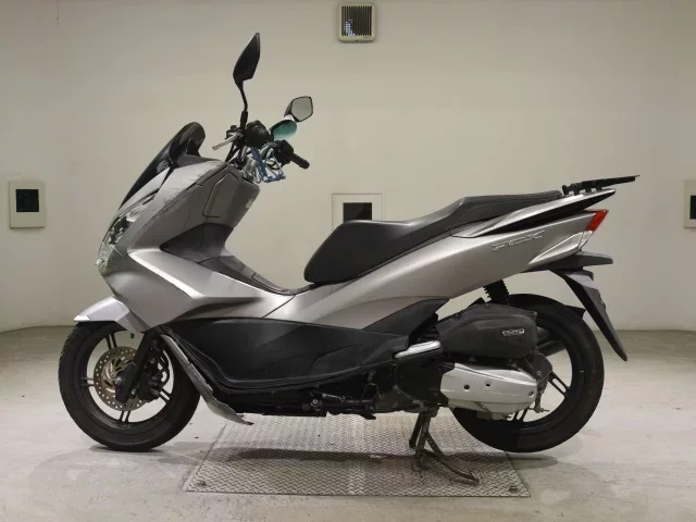 Honda PCX125-2