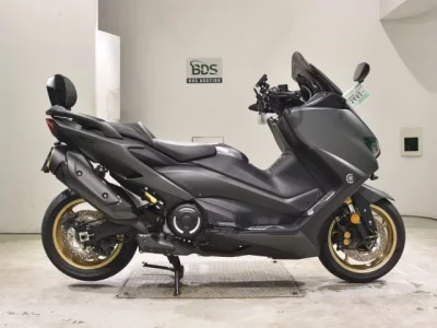 Yamaha T-MAX560T