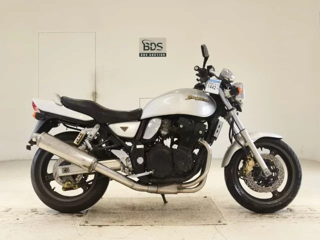 Suzuki INAZUMA 400
