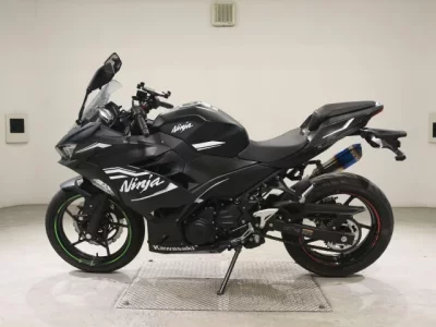 Kawasaki NINJA250-2