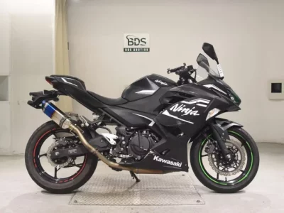 Kawasaki NINJA250-2