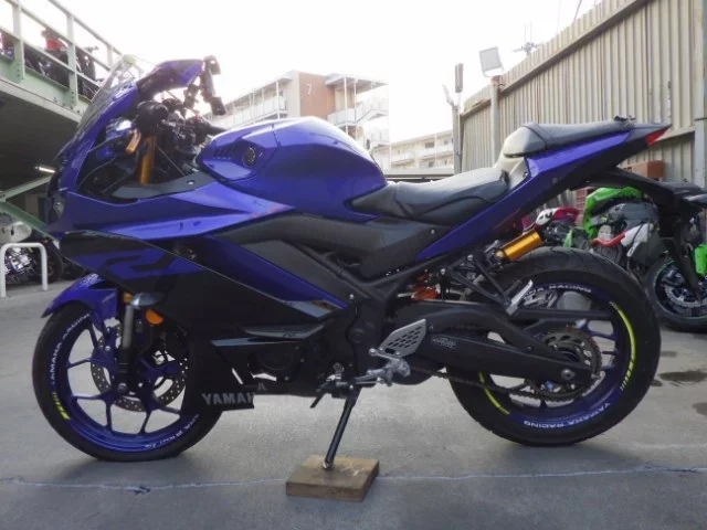 Yamaha YZF-R25A