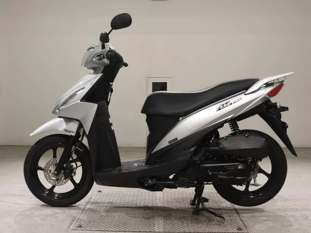 Suzuki ADDRESS V110