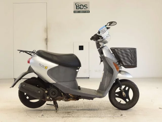 Suzuki LET S4