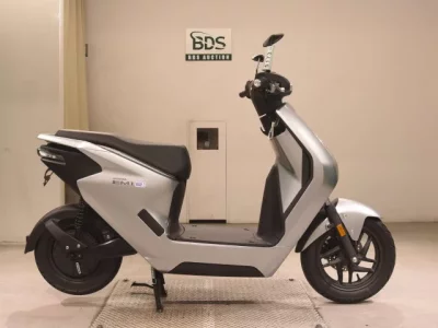 Honda EM1E: