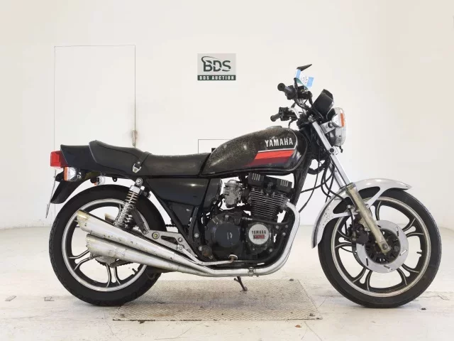 Yamaha XJ400D SHO LOUIS NOT EQUIPPED