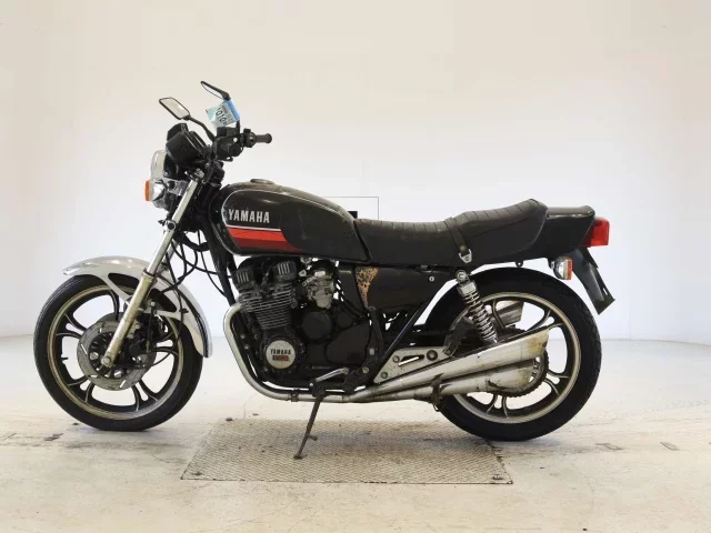 Yamaha XJ400D SHO LOUIS NOT EQUIPPED